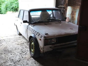 Авто ВАЗ 2105 1990 № 8194276