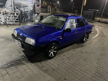 Авто ВАЗ 21099 2000 № 8194407