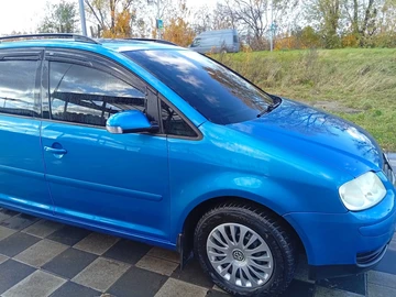 Авто Volkswagen Touran 2003 № 8195245