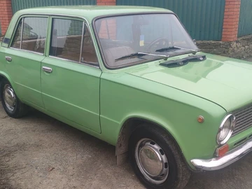 Авто ВАЗ 2101 1982 № 8195386