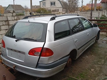 Авто Toyota Avensis 2000 № 8195652