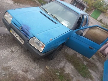 Авто Skoda Forman 1992 № 8195661