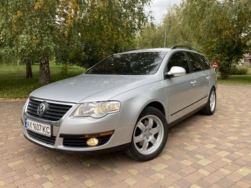 Авто Volkswagen Passat Variant 2010 № 8196066
