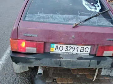 Авто ВАЗ 2109 1989 № 8196090