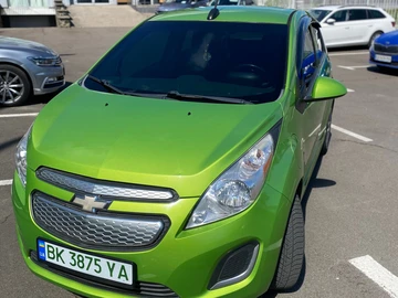 Авто Chevrolet Spark 2015 № 8196247