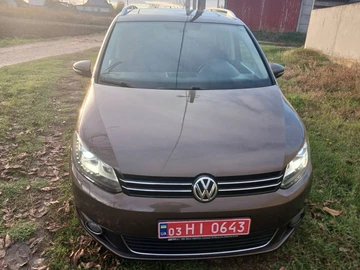 Авто Volkswagen Touran 2012 № 8196423