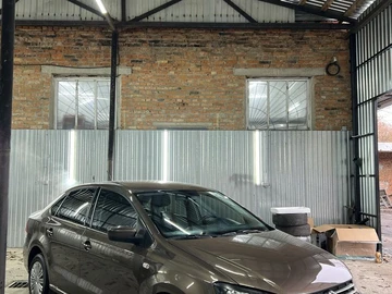 Авто Volkswagen Polo 2015 № 8196719