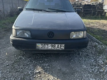 Авто Volkswagen Passat Sedan 1988 № 8196720
