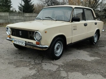 Авто ВАЗ 2101 1977 № 8197199