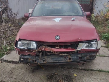 Авто Opel Vectra 1988 № 8197242