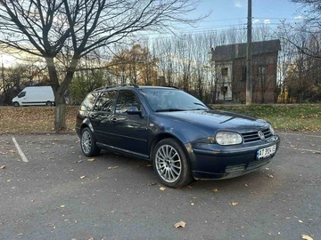 Авто Volkswagen Golf 1999 № 8197554