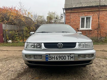 Авто Volkswagen Passat Sedan 1995 № 8197763