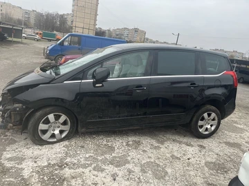 Авто Peugeot 5008 2011 № 8197777