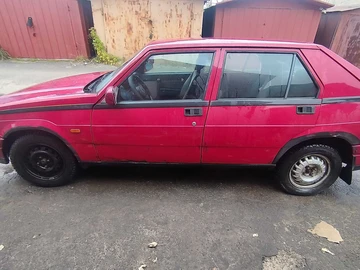 Авто Alfa Romeo 75 1992 № 8197792