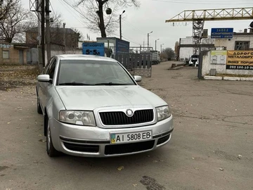 Авто Skoda Superb 2002 № 8197845