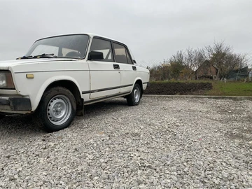 Авто ВАЗ 2105 1981 № 8198014