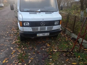 Авто Mercedes Mb 1990 № 8198015