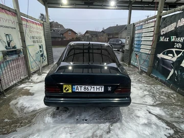 Авто Mercedes 230 1988 № 8198049