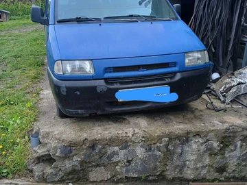 Авто Peugeot Expert 2000 № 8198064