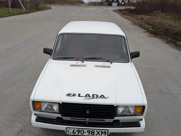 Авто ВАЗ 2107 1991 № 8198430
