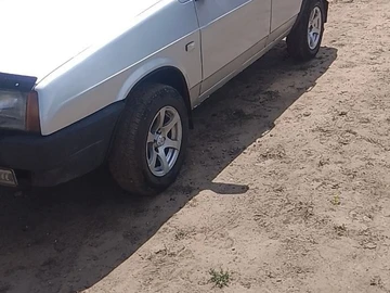 Авто ВАЗ 2109 2001 № 8198667