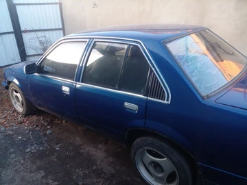 Авто Opel Rekord 1980 № 8198717