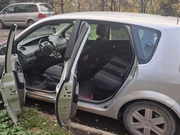 Авто Renault Scenic 2006 № 8199020