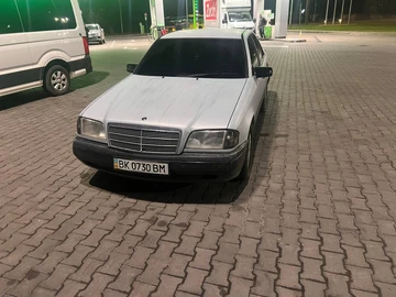 Авто Mercedes Mb 1996 № 8199034