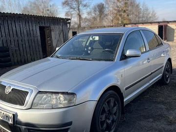 Авто Skoda Superb 2003 № 8199125