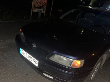 Авто Nissan Maxima 1998 № 8199383