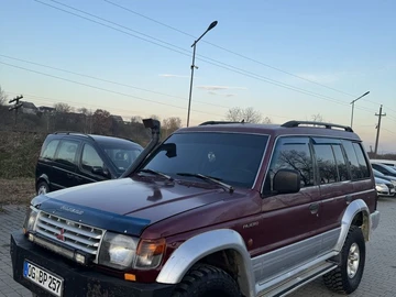 Авто Mitsubishi Pajero 1993 № 8199502