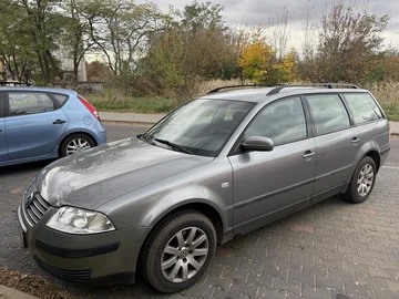 Авто Volkswagen Passat Variant 2002 № 8199712