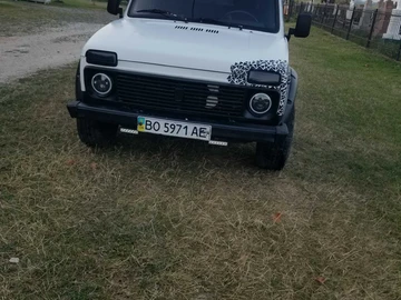 Авто ВАЗ 2121 1992 № 8199719
