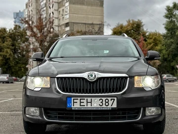 Авто Skoda Superb 2012 № 8199894