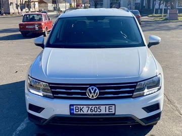 Авто Volkswagen Tiguan 2018 № 8199947