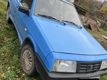 Авто ВАЗ 2109 1988 № 8200016