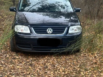 Авто Volkswagen Touran 2004 № 8200018