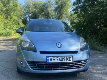 Авто Renault Grand Scenic 2010 № 8200054