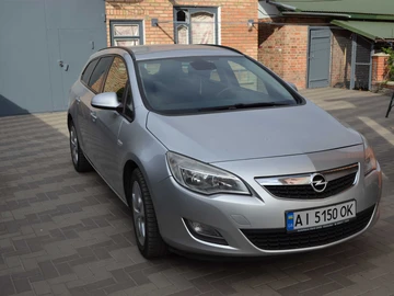 Авто Opel Astra 2011 № 8200059