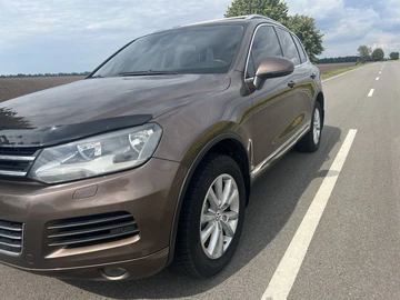 Авто Volkswagen Touareg 2011 № 8200098