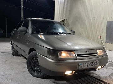 Авто ВАЗ 21103 2000 № 8200100