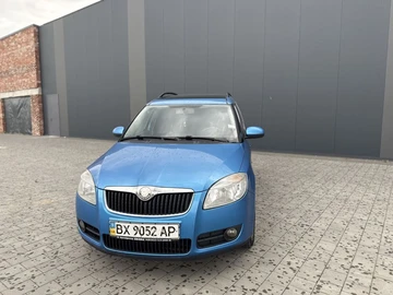 Авто Skoda Roomster 2008 № 8200140