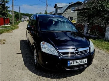 Авто Opel Zafira 2008 № 8200147