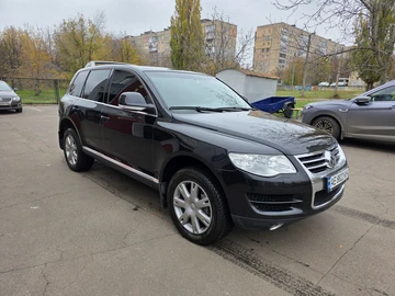 Авто Volkswagen Touareg 2007 № 8200222