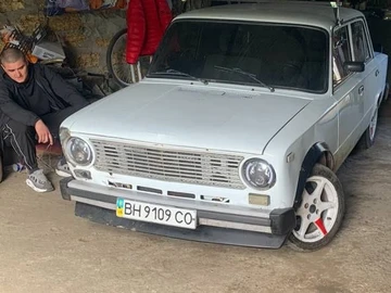 Авто ВАЗ 2101 1981 № 8200400