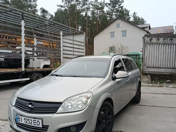 Авто Opel Astra 2010 № 8200500