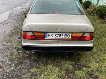 Авто Mercedes 230 1985 № 8200545