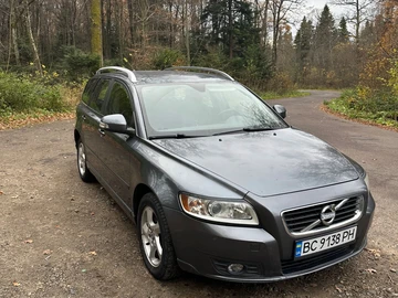 Авто Volvo V50 2011 № 8200562