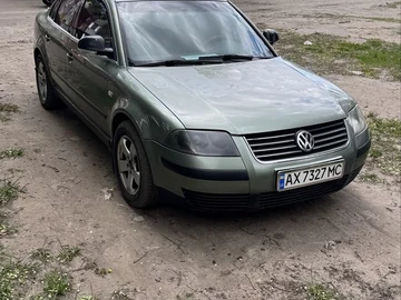 Авто Volkswagen Passat Sedan 2001 № 8200714