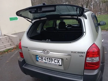 Авто Hyundai Tucson 2006 № 8200743